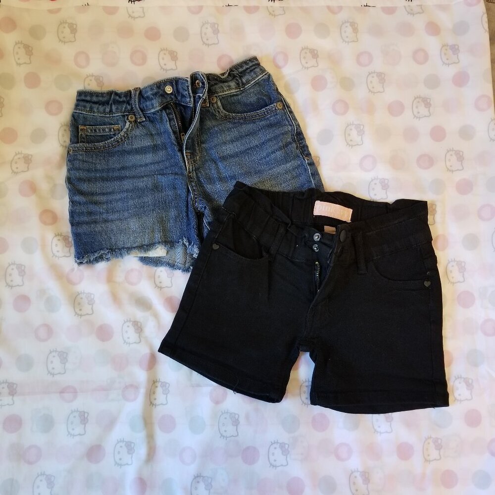 🔴 2 Pair Bundle of little girl denim shorts Blue and Black both size 8 (E15) - Picture 2 of 11